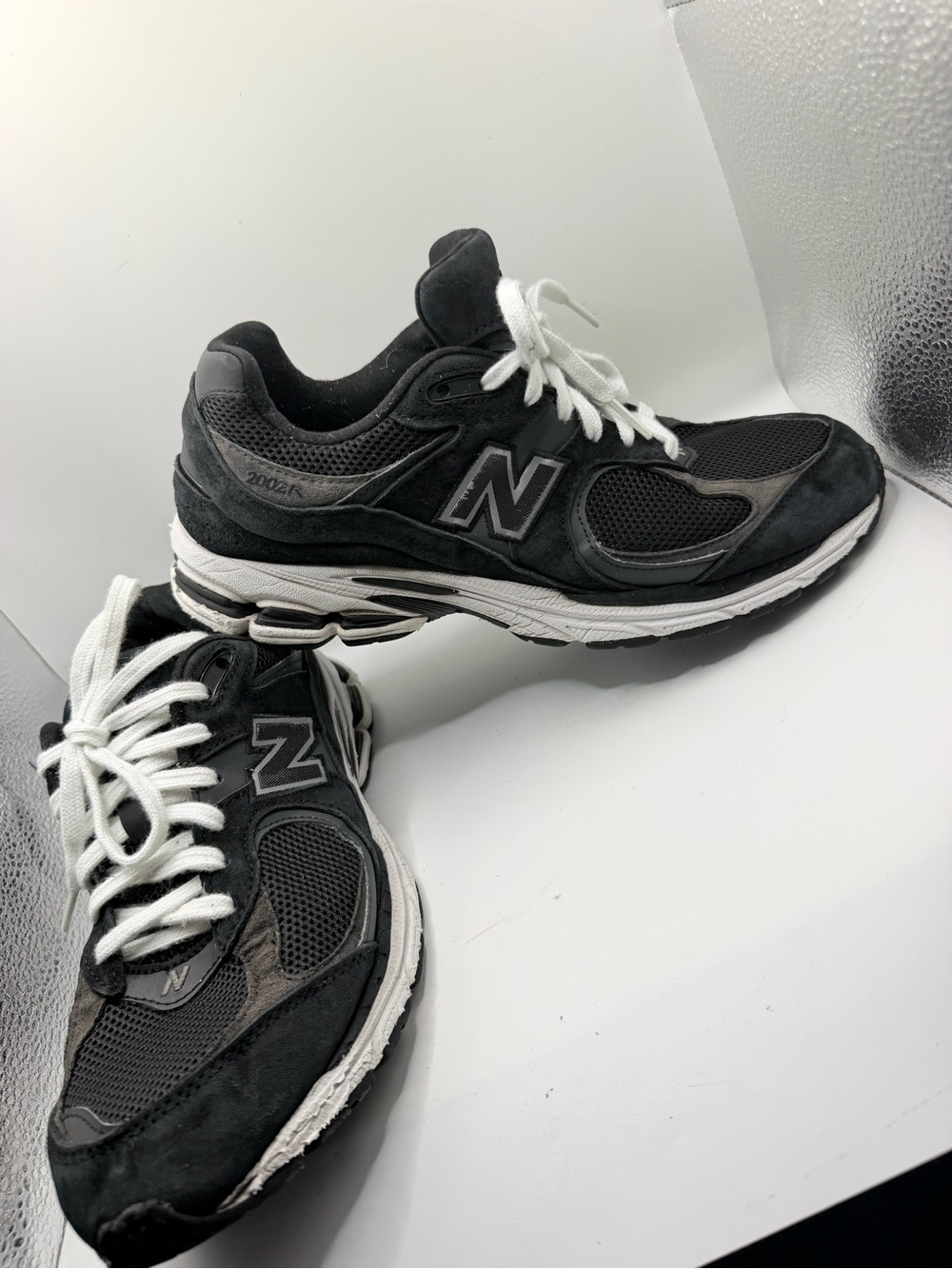 New Balance Black and White Men’s Athletic Sneakers